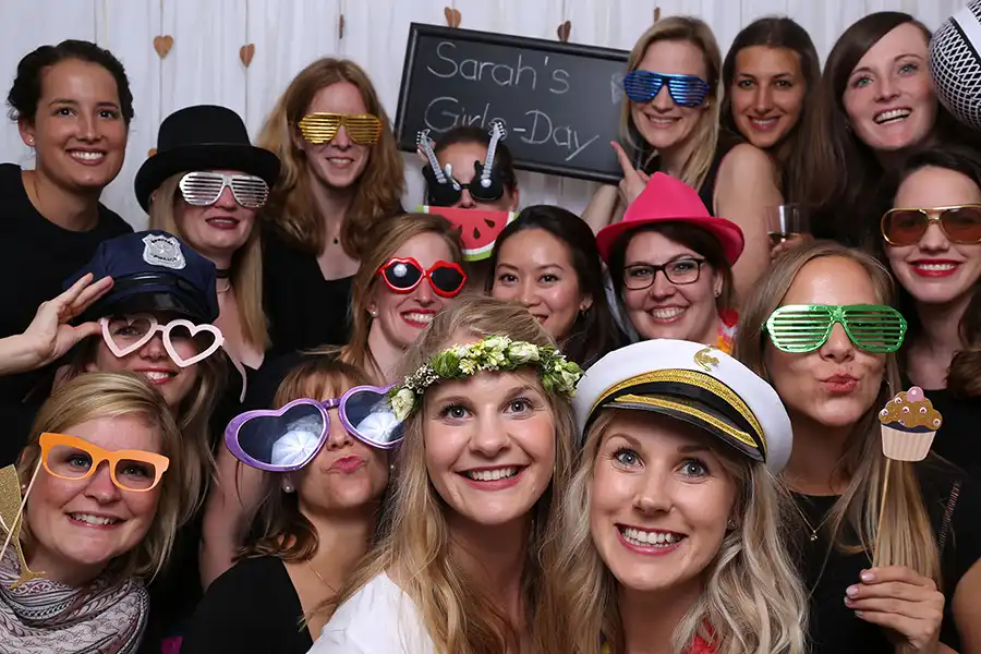 Junggesellinnenabschied, einfach klasse Partyspaß pur mit der Fotobox Saar mieten